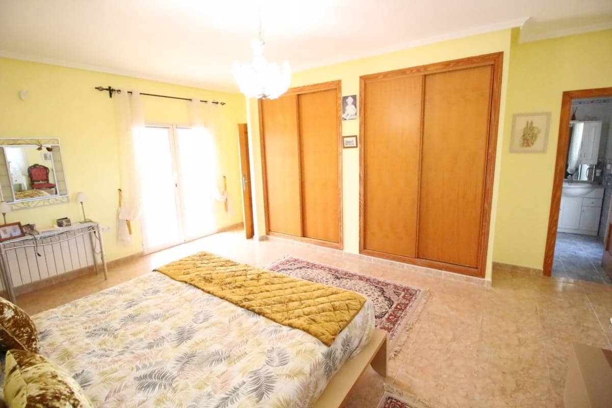 3 quarto Moradia para venda em Catral com piscina garagem - 480 000 € (Ref: 9740586)