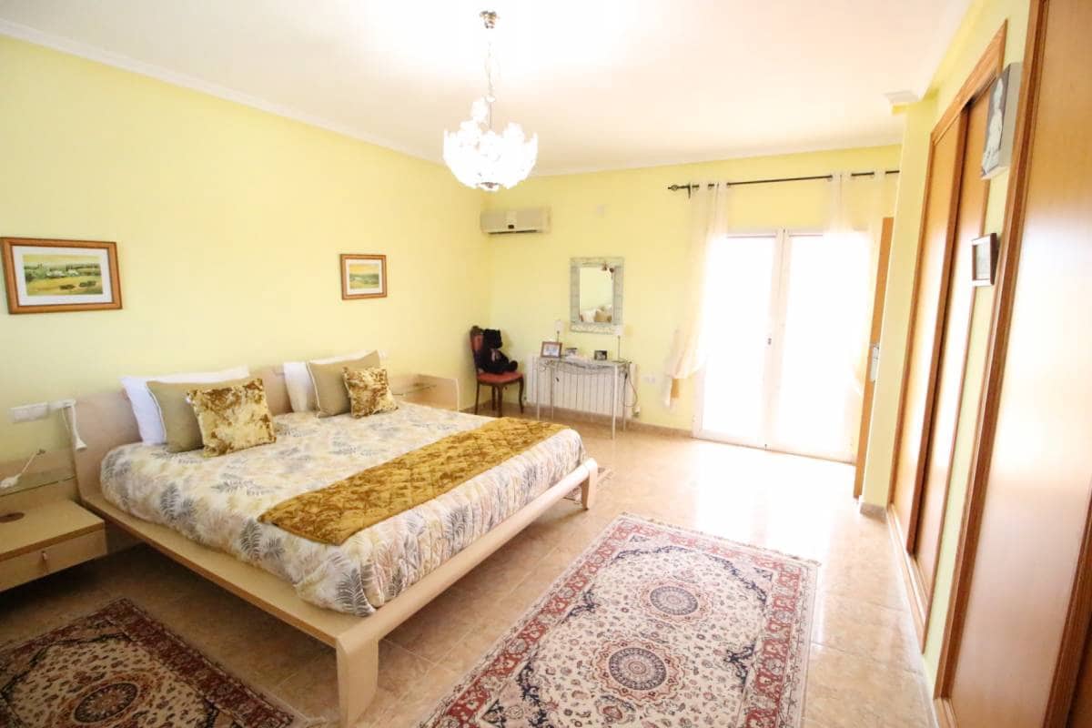 3 quarto Moradia para venda em Catral com piscina garagem - 480 000 € (Ref: 9740586)