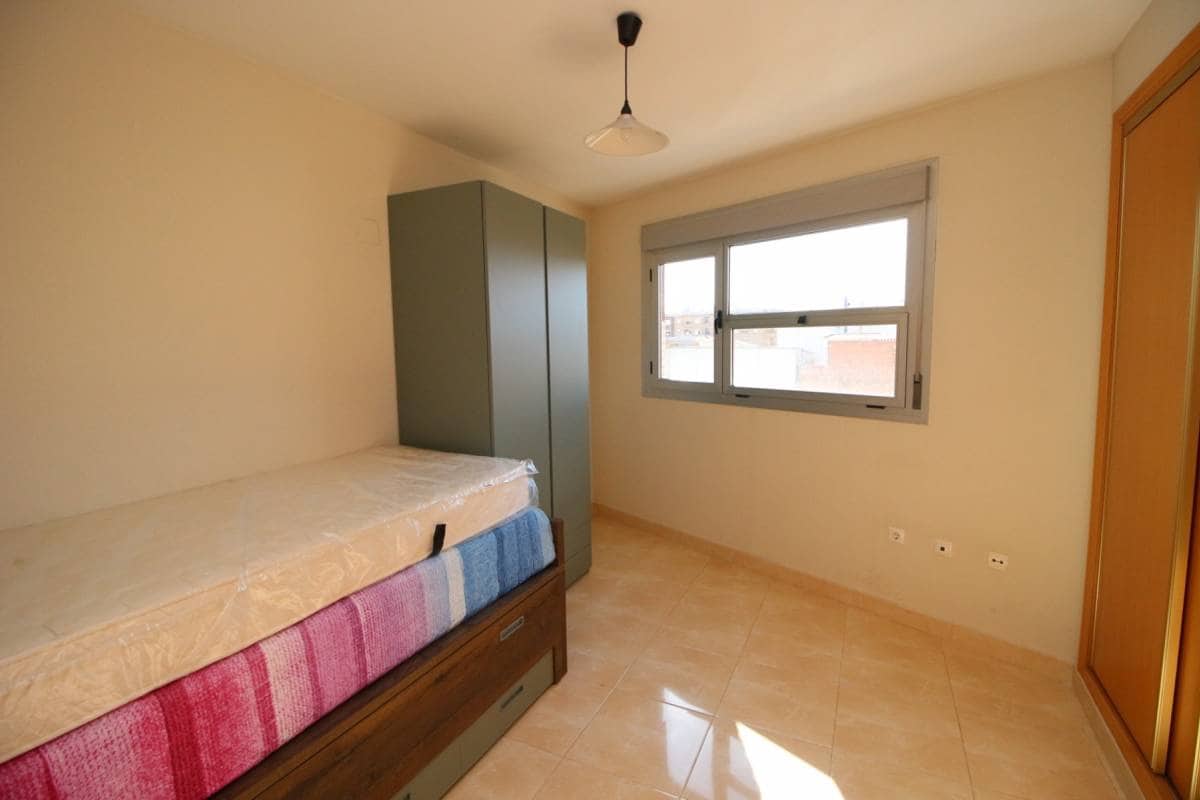 3 bedroom Apartment for rent in Almoradi with garage - € 750 (Ref: 9850590)