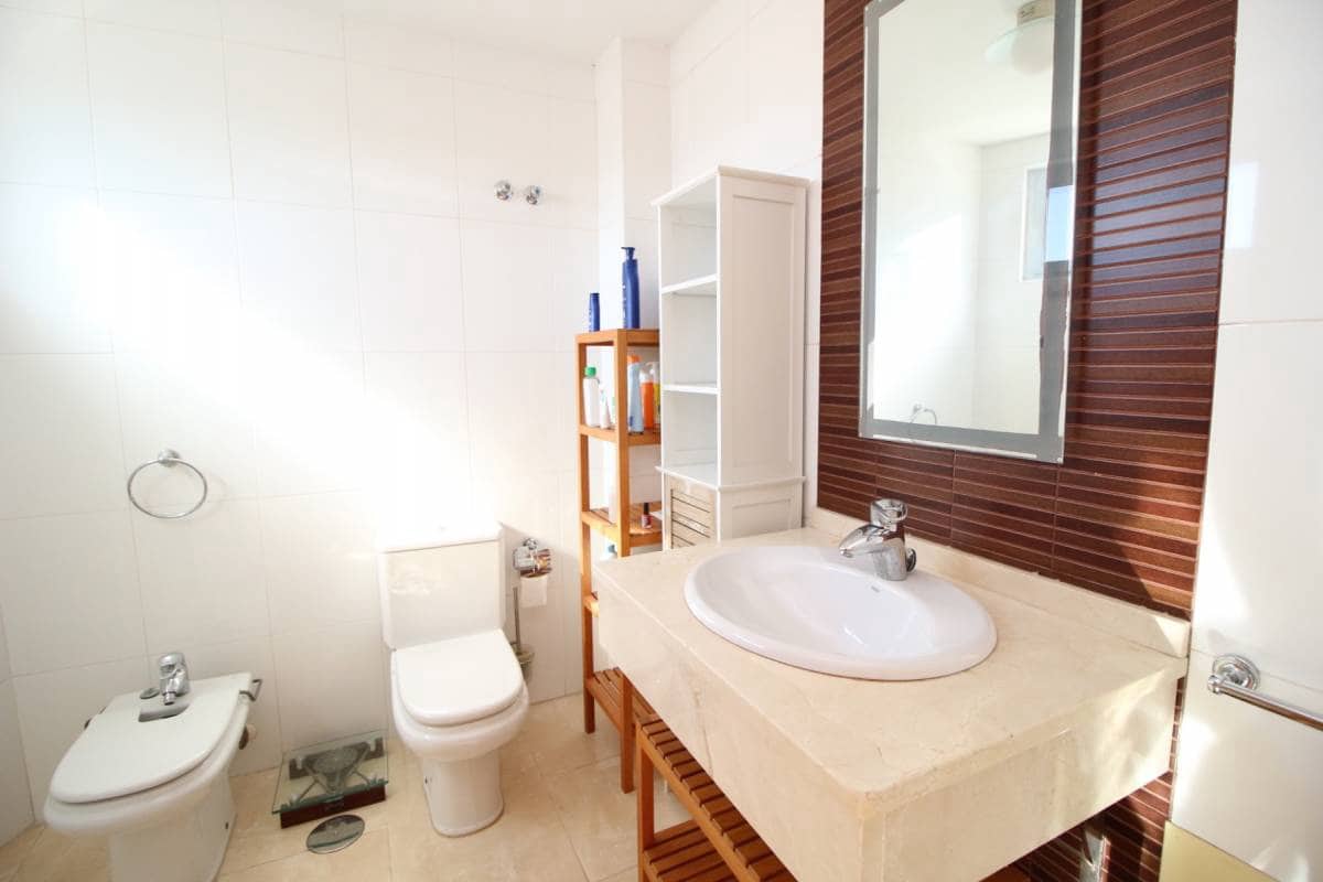 3 bedroom Apartment for rent in Almoradi with garage - € 750 (Ref: 9850590)