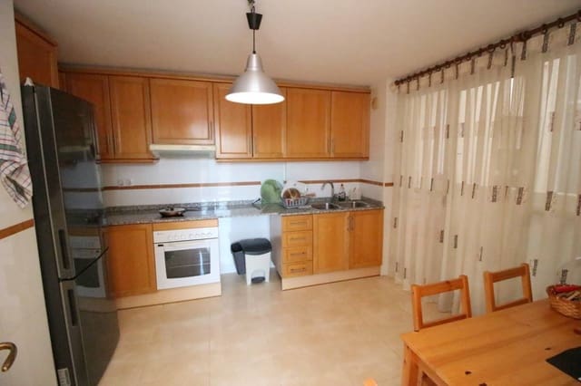 3 Zimmer Apartment zu vermieten in Almoradí mit Garage - 750 € (Ref: 9850590)