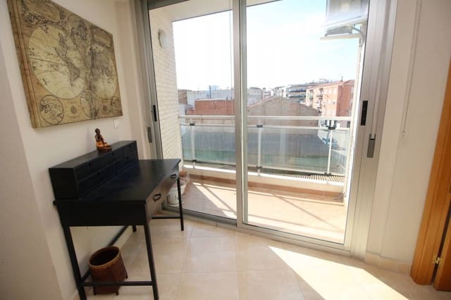 3 Zimmer Apartment zu vermieten in Almoradí mit Garage - 750 € (Ref: 9850590)
