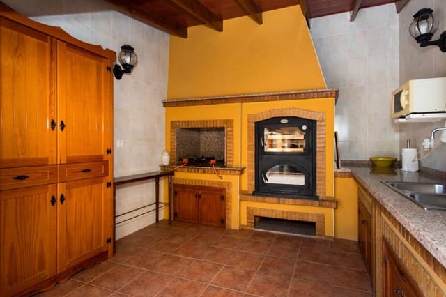 5 soveværelse Villa til salg i Orihuela med swimmingpool - € 490.000 (Ref: 9905321)
