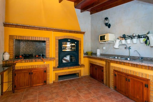 5 soveværelse Villa til salg i Orihuela med swimmingpool - € 490.000 (Ref: 9905321)