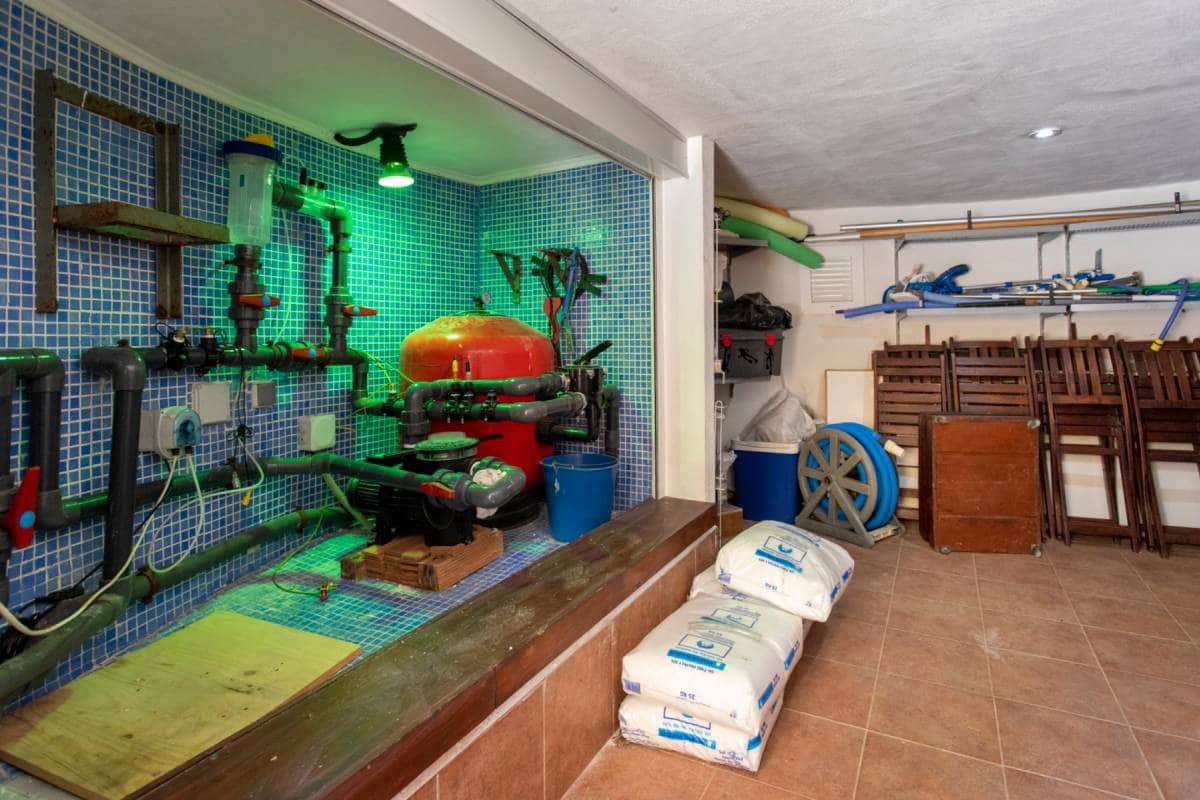 5 soveværelse Villa til salg i Orihuela med swimmingpool - € 490.000 (Ref: 9905321)
