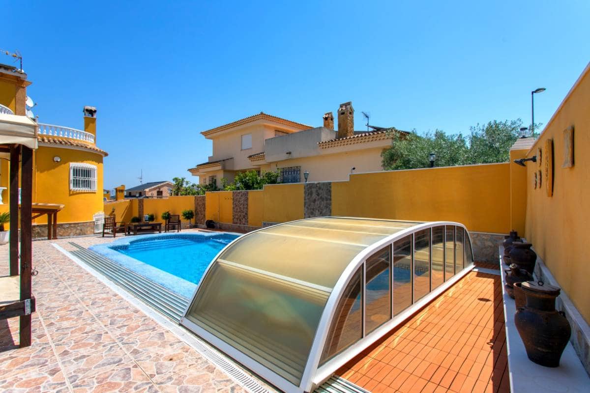 5 soveværelse Villa til salg i Orihuela med swimmingpool - € 490.000 (Ref: 9905321)