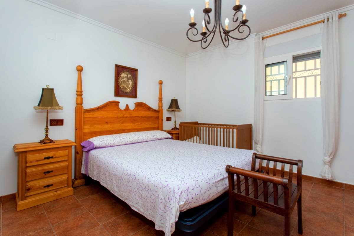 5 soveværelse Villa til salg i Orihuela med swimmingpool - € 490.000 (Ref: 9905321)