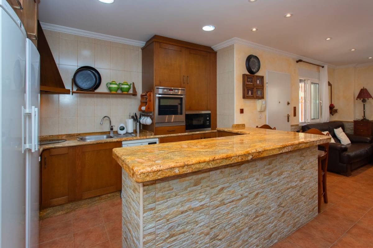 5 soveværelse Villa til salg i Orihuela med swimmingpool - € 490.000 (Ref: 9905321)