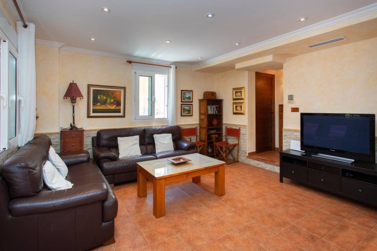 5 soveværelse Villa til salg i Orihuela med swimmingpool - € 490.000 (Ref: 9905321)