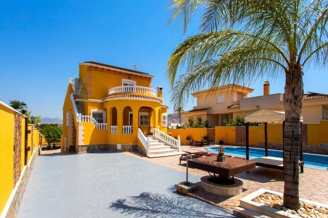5 soveværelse Villa til salg i Orihuela med swimmingpool - € 490.000 (Ref: 9905321)