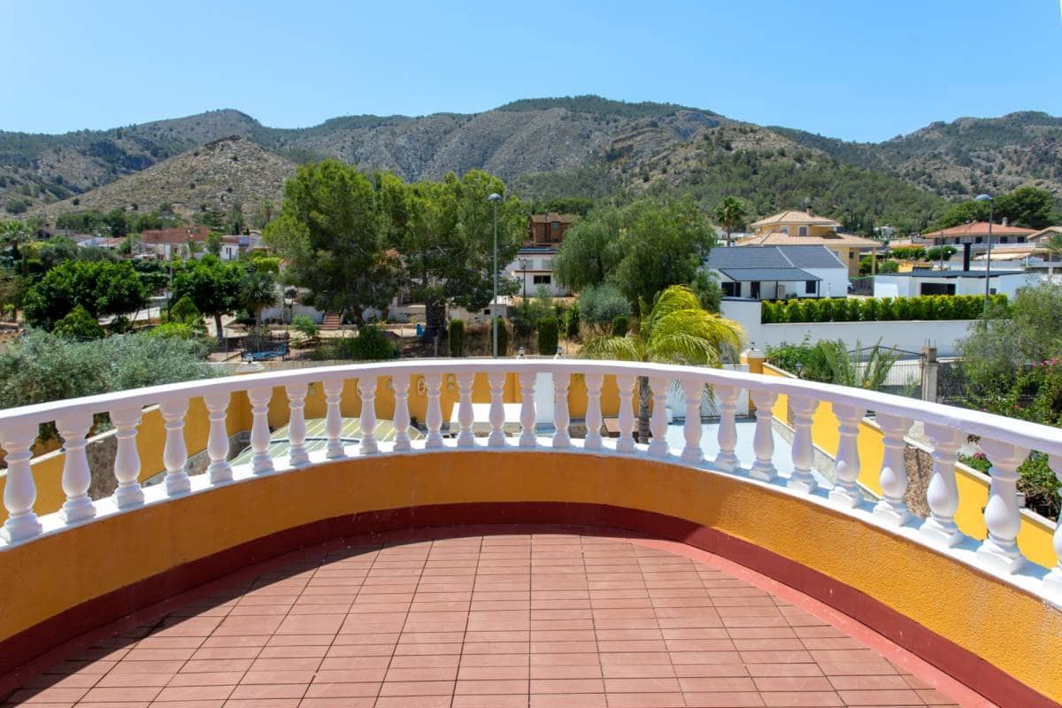 5 soveværelse Villa til salg i Orihuela med swimmingpool - € 490.000 (Ref: 9905321)