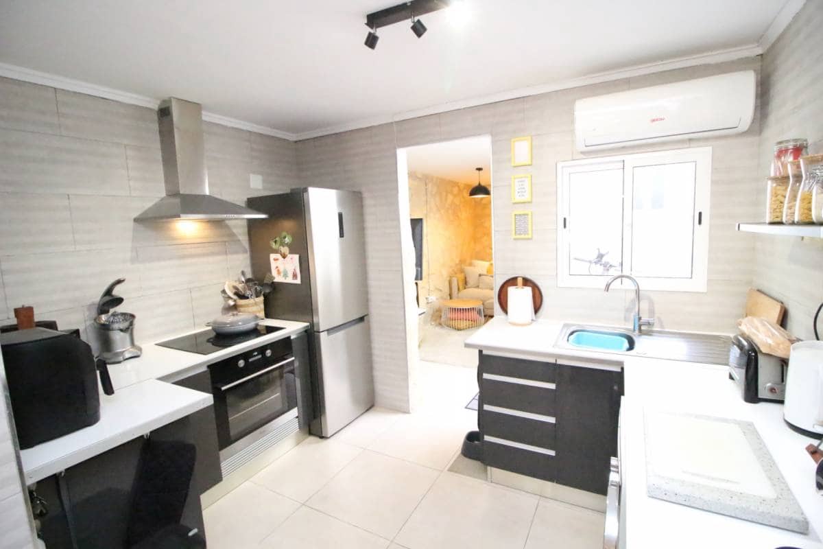 2 bedroom Townhouse for sale in Dolores - € 110,000 (Ref: 9924861)