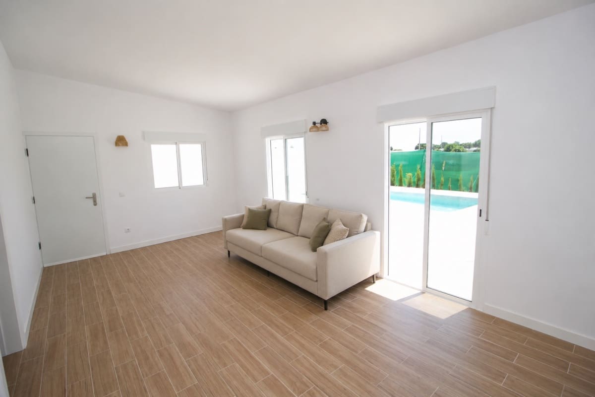 3 bedroom Finca/Country House for rent in Dolores with pool - € 1,500 (Ref: 9936695)