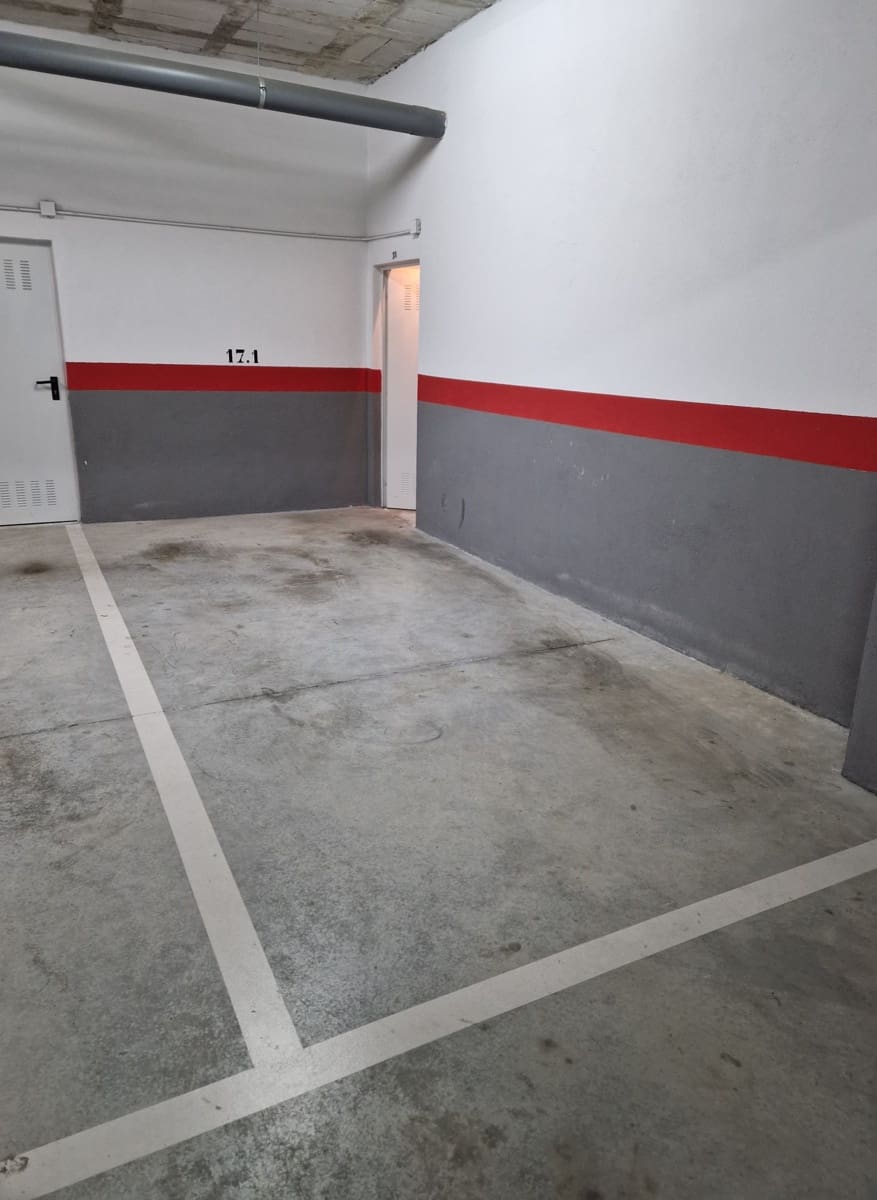 Apartamento de 3 habitaciones en Caleta de Vélez en venta con piscina - 415.000 € (Ref: 10007951)