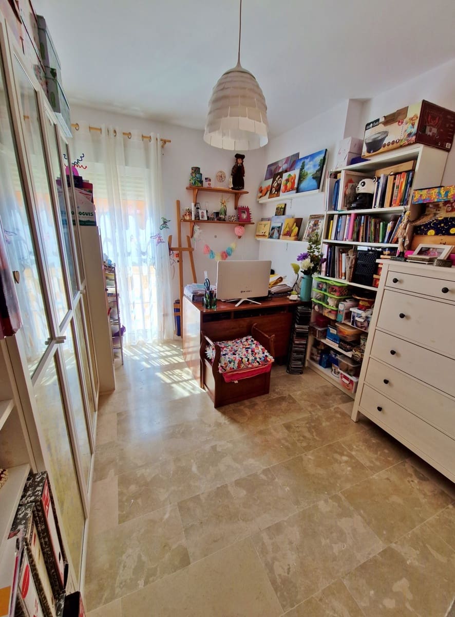 Apartamento de 3 habitaciones en Caleta de Vélez en venta con piscina - 415.000 € (Ref: 10007951)