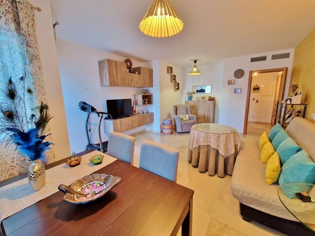 Apartamento de 3 habitaciones en Caleta de Vélez, Vélez-Málaga en venta con piscina - 415.000 € (Ref: 10007951)