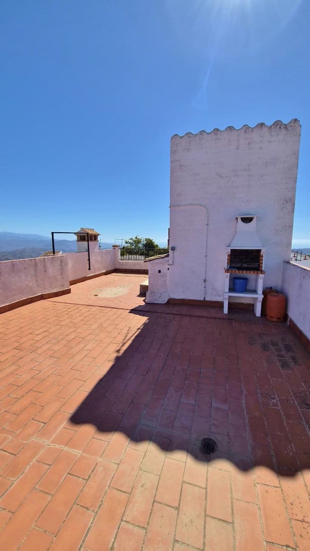 Apartamento de 2 habitaciones en Comares en venta - 99.500 € (Ref: 10101391)