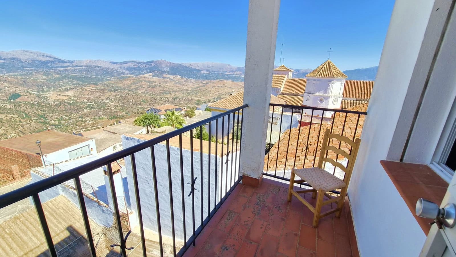 Apartamento de 2 habitaciones en Comares en venta - 99.500 € (Ref: 10101391)