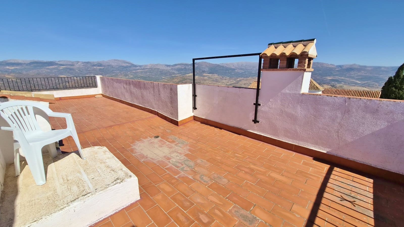 Apartamento de 2 habitaciones en Comares en venta - 99.500 € (Ref: 10101391)