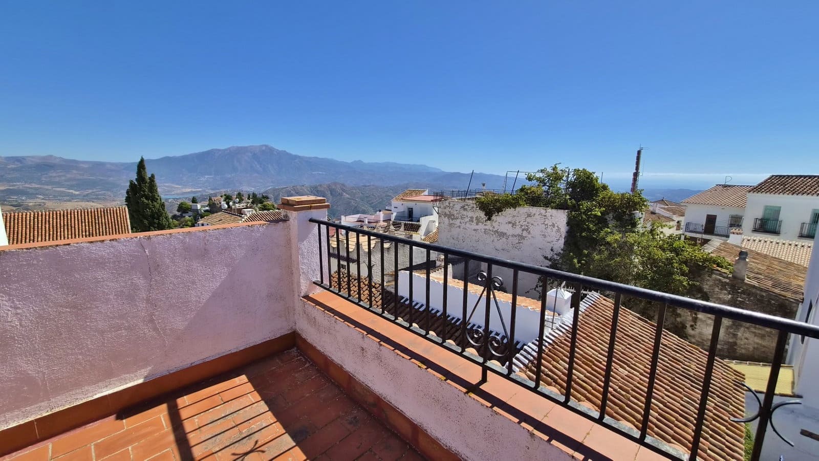 Apartamento de 2 habitaciones en Comares en venta - 99.500 € (Ref: 10101391)