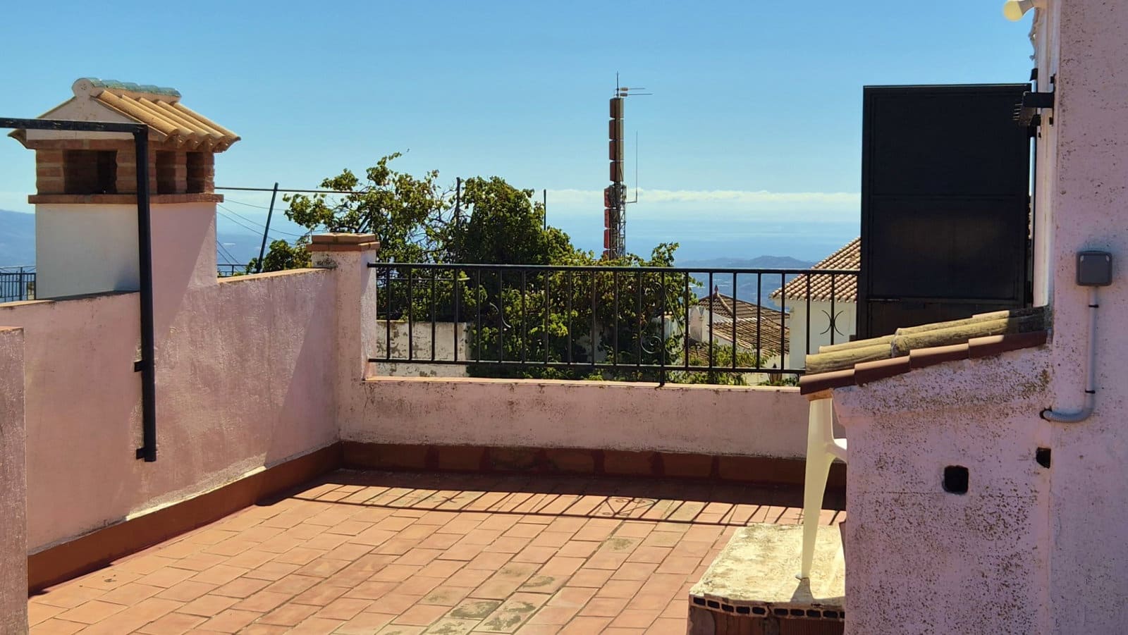 Apartamento de 2 habitaciones en Comares en venta - 99.500 € (Ref: 10101391)