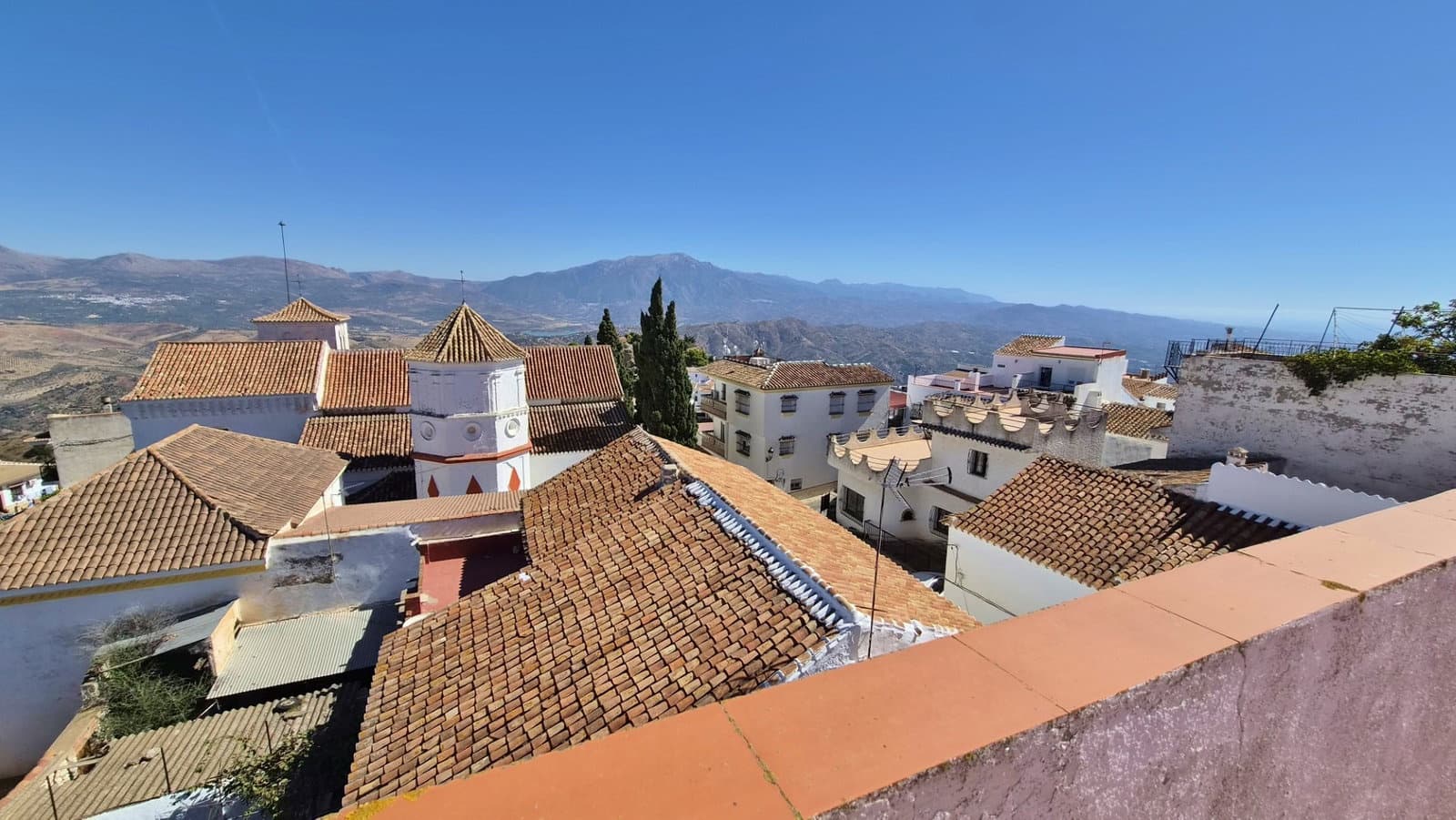 Apartamento de 2 habitaciones en Comares en venta - 99.500 € (Ref: 10101391)