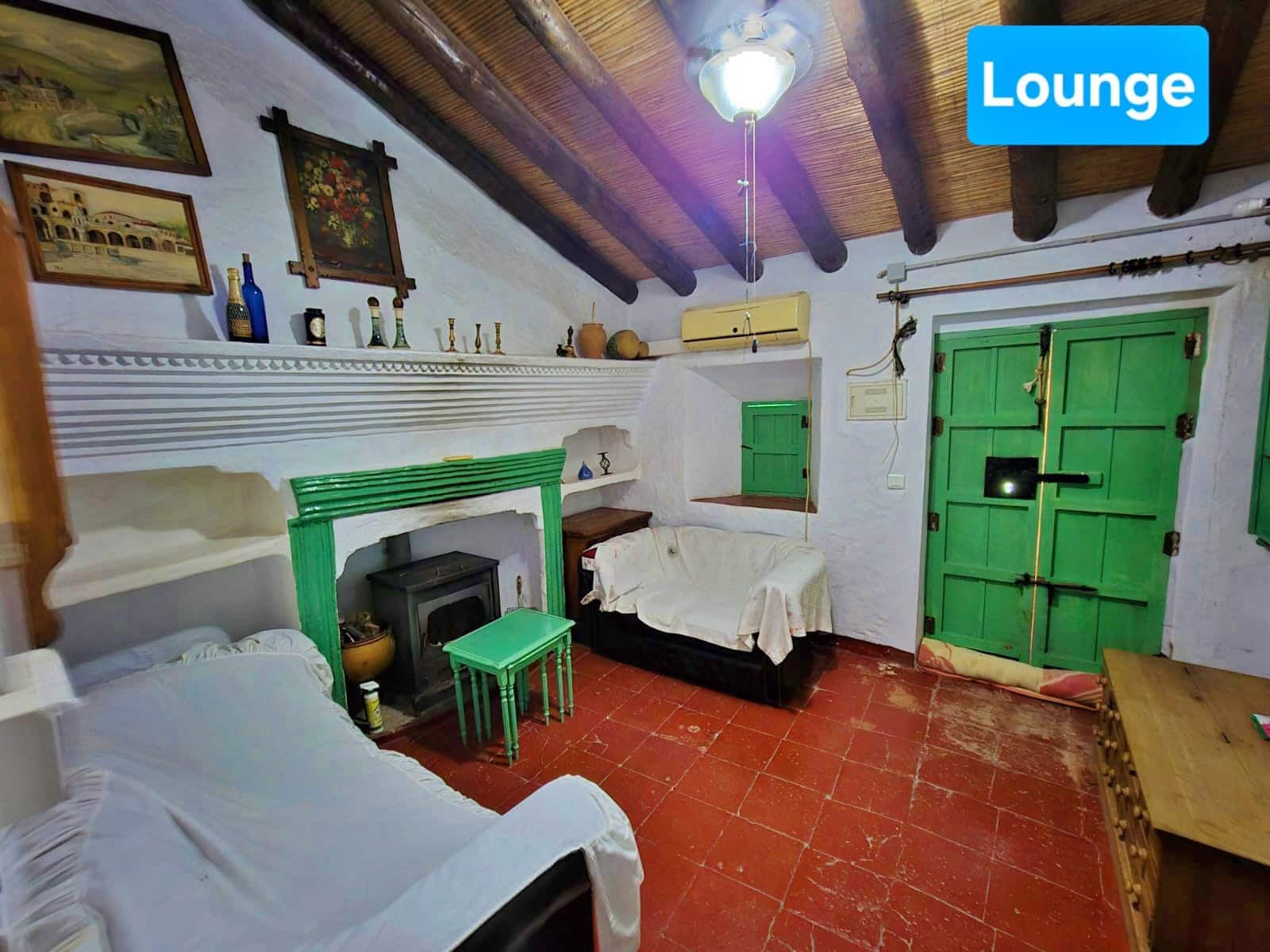 2 bedroom Finca/Country House for sale in Riogordo with garage - € 135,000 (Ref: 10139183)