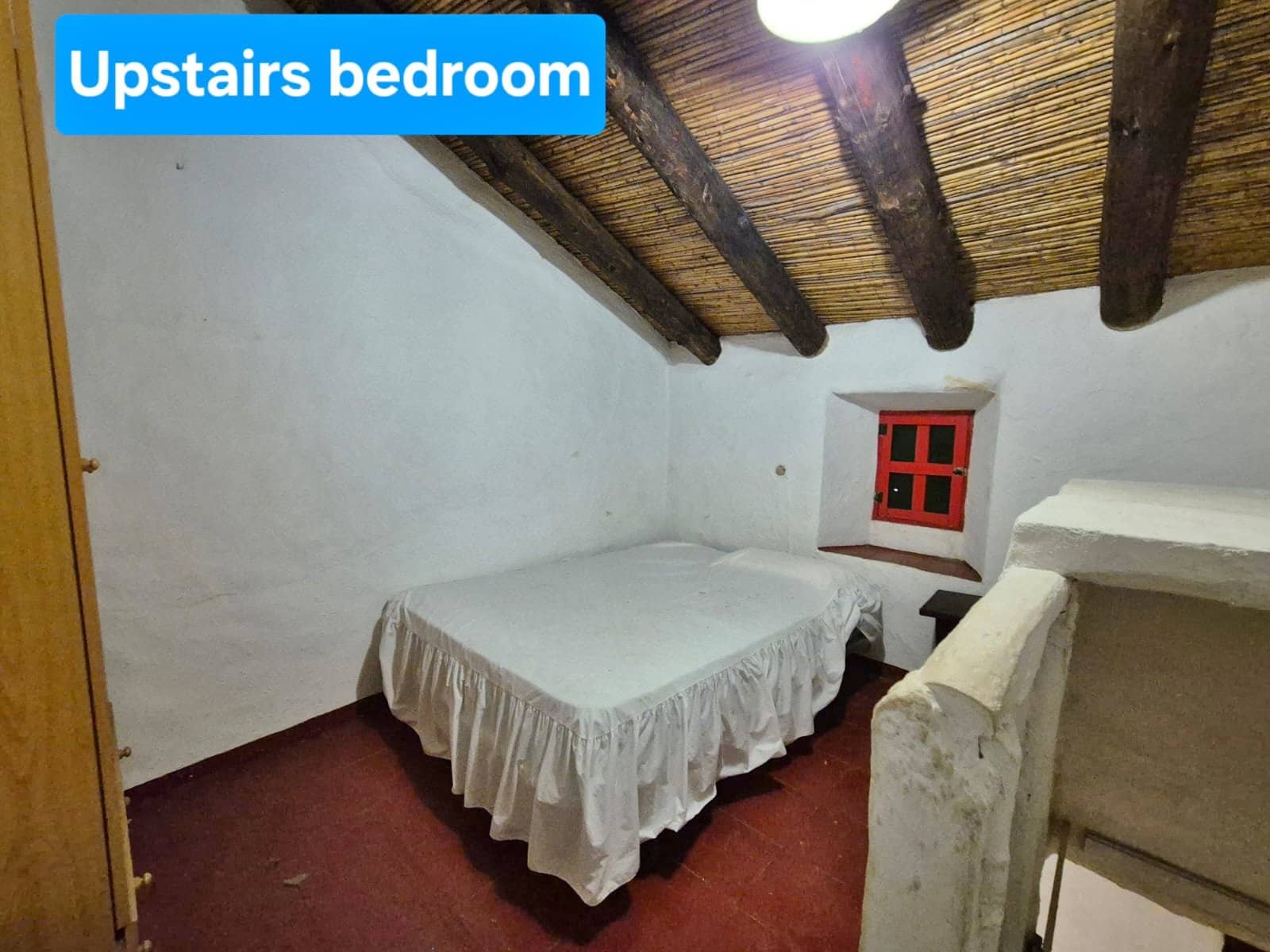 2 bedroom Finca/Country House for sale in Riogordo with garage - € 135,000 (Ref: 10139183)