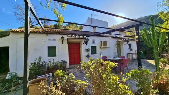 2 bedroom Finca/Country House for sale in Riogordo with garage - € 135,000 (Ref: 10139183)