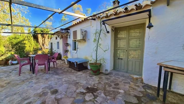 2 bedroom Finca/Country House for sale in Riogordo with garage - € 135,000 (Ref: 10139183)