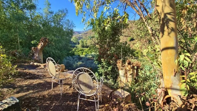 2 bedroom Finca/Country House for sale in Riogordo with garage - € 135,000 (Ref: 10139183)