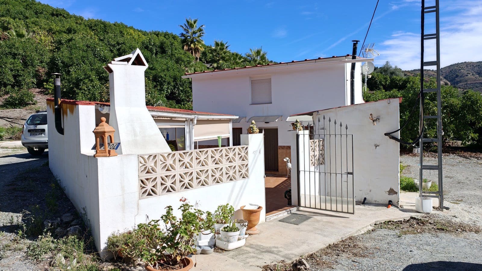 2 bedroom Finca/Country House for sale in Cutar - € 200,000 (Ref: 10182151)