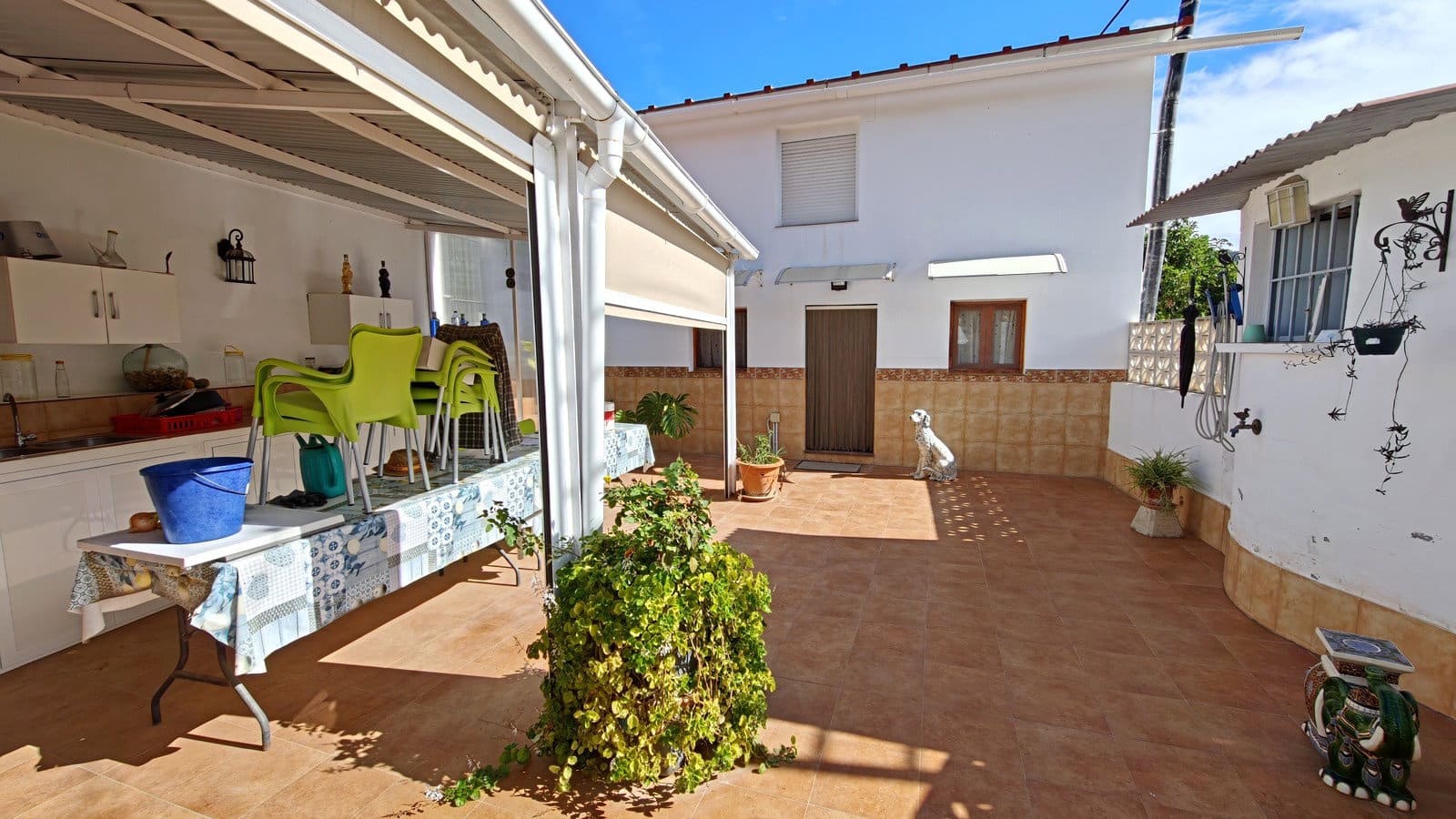 2 bedroom Finca/Country House for sale in Cutar - € 200,000 (Ref: 10182151)