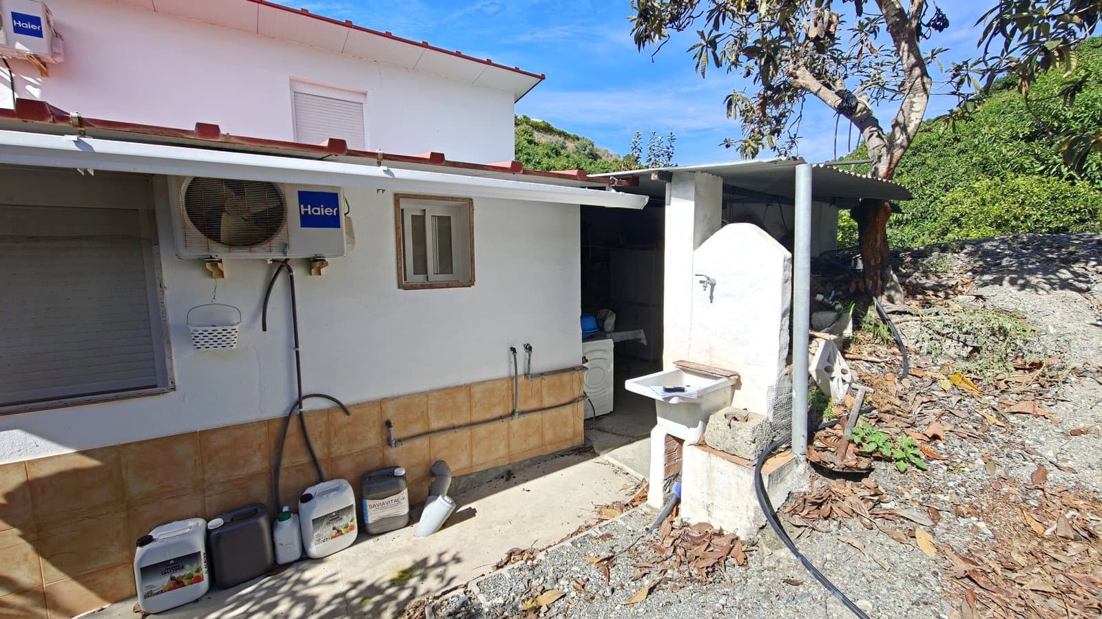 2 bedroom Finca/Country House for sale in Cutar - € 200,000 (Ref: 10182151)