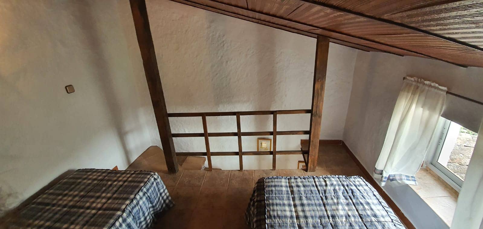 4 soveværelse Finca/Landehus til salg i Comares med garage - € 165.000 (Ref: 6416260)