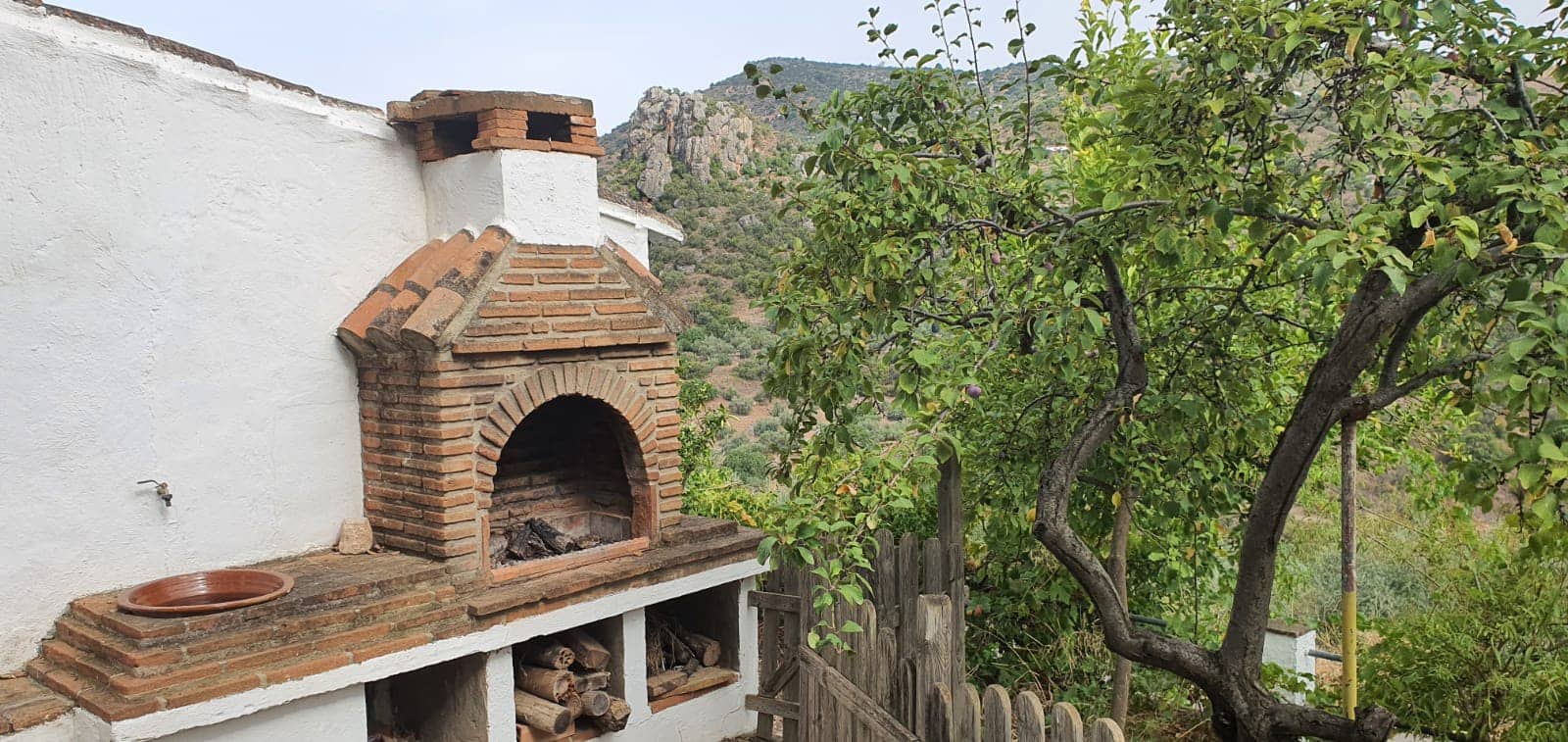 4 soveværelse Finca/Landehus til salg i Comares med garage - € 165.000 (Ref: 6416260)