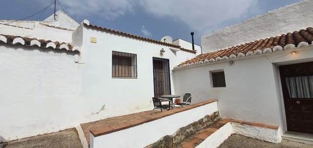 4 soverom Finca/Herregård til salgs i Comares med garasje - € 165 000 (Ref: 6416260)