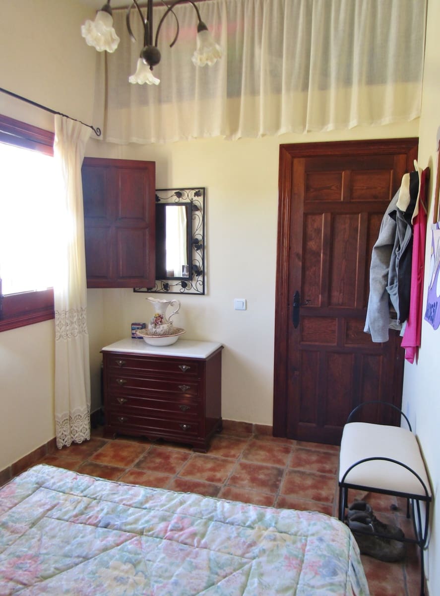 3 soveværelse Finca/Landehus til salg i Iznate med garage - € 250.000 (Ref: 6973439)