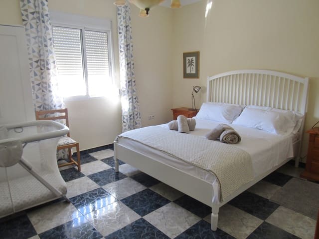 6 soveværelse Villa til salg i Los Romanes, Viñuela med swimmingpool garage - € 349.000 (Ref: 7145669)