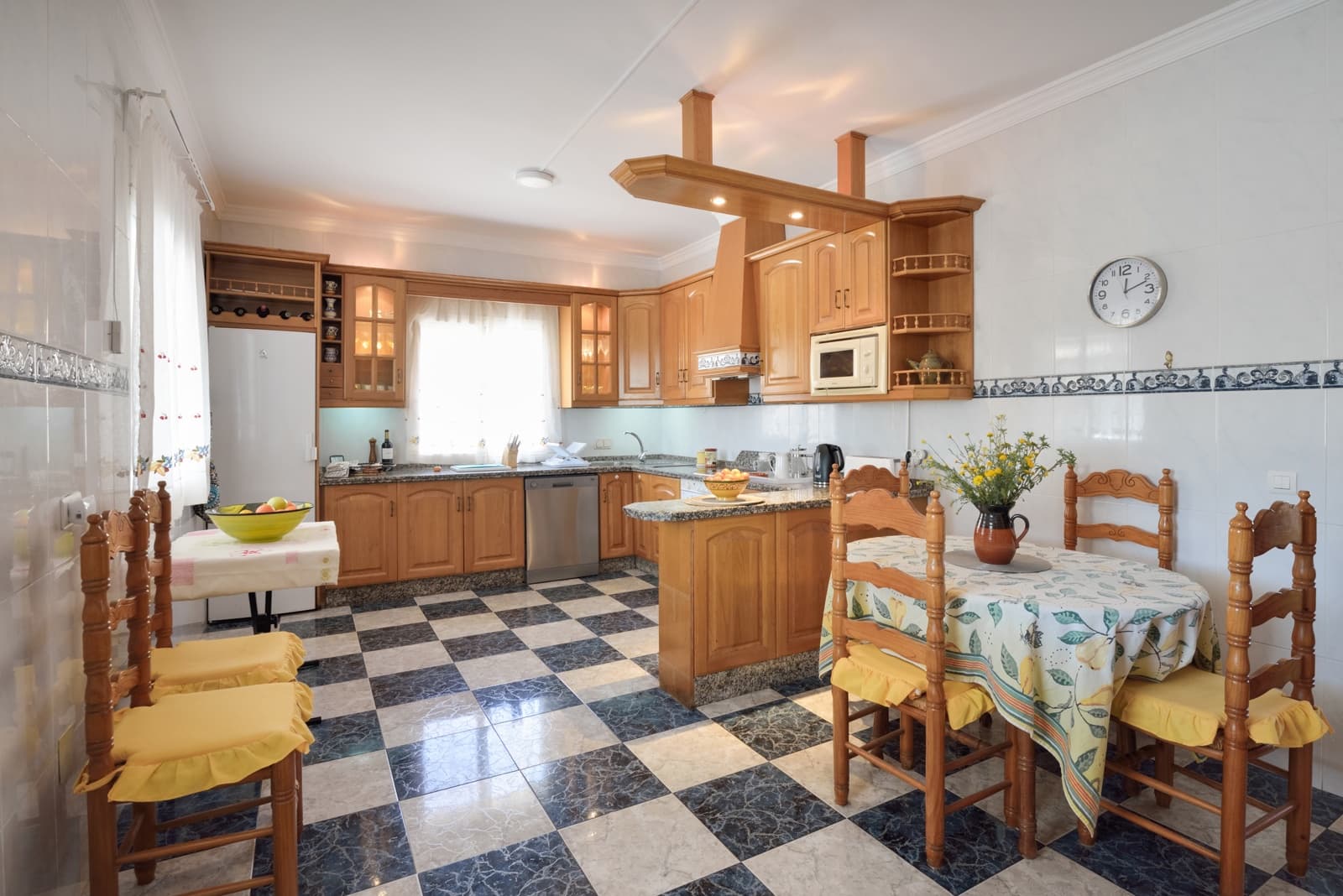 6 soverom Villa til salgs i Los Romanes med svømmebasseng garasje - € 349 000 (Ref: 7145669)