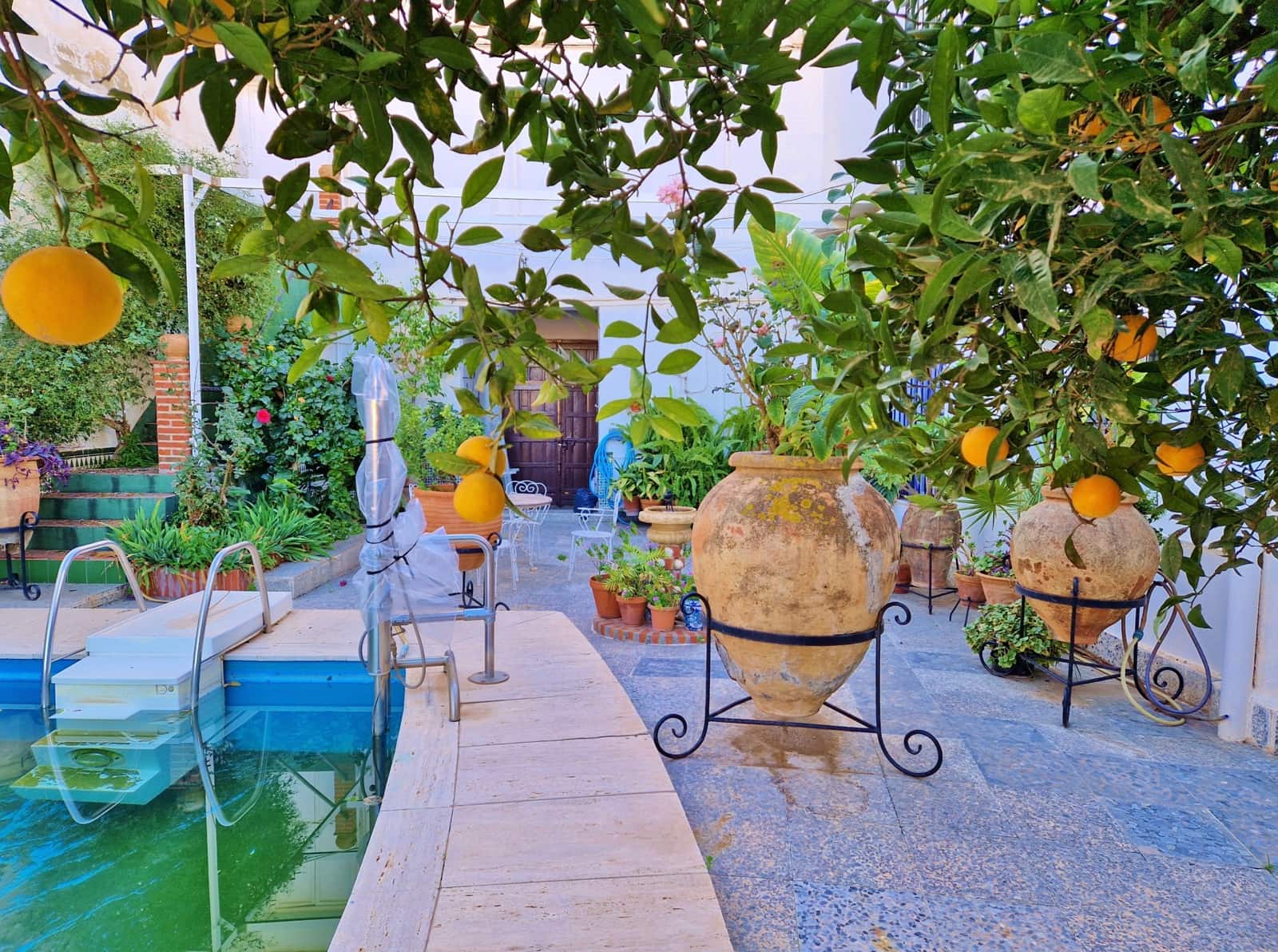 12 soverom Hus til salgs i Velez-Malaga med svømmebasseng garasje - € 1 050 000 (Ref: 7297165)