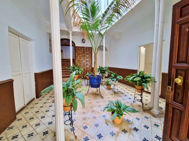 12 camera da letto Casa in vendita in Vélez-Málaga con piscina garage - 1.050.000 € (Rif: 7297165)