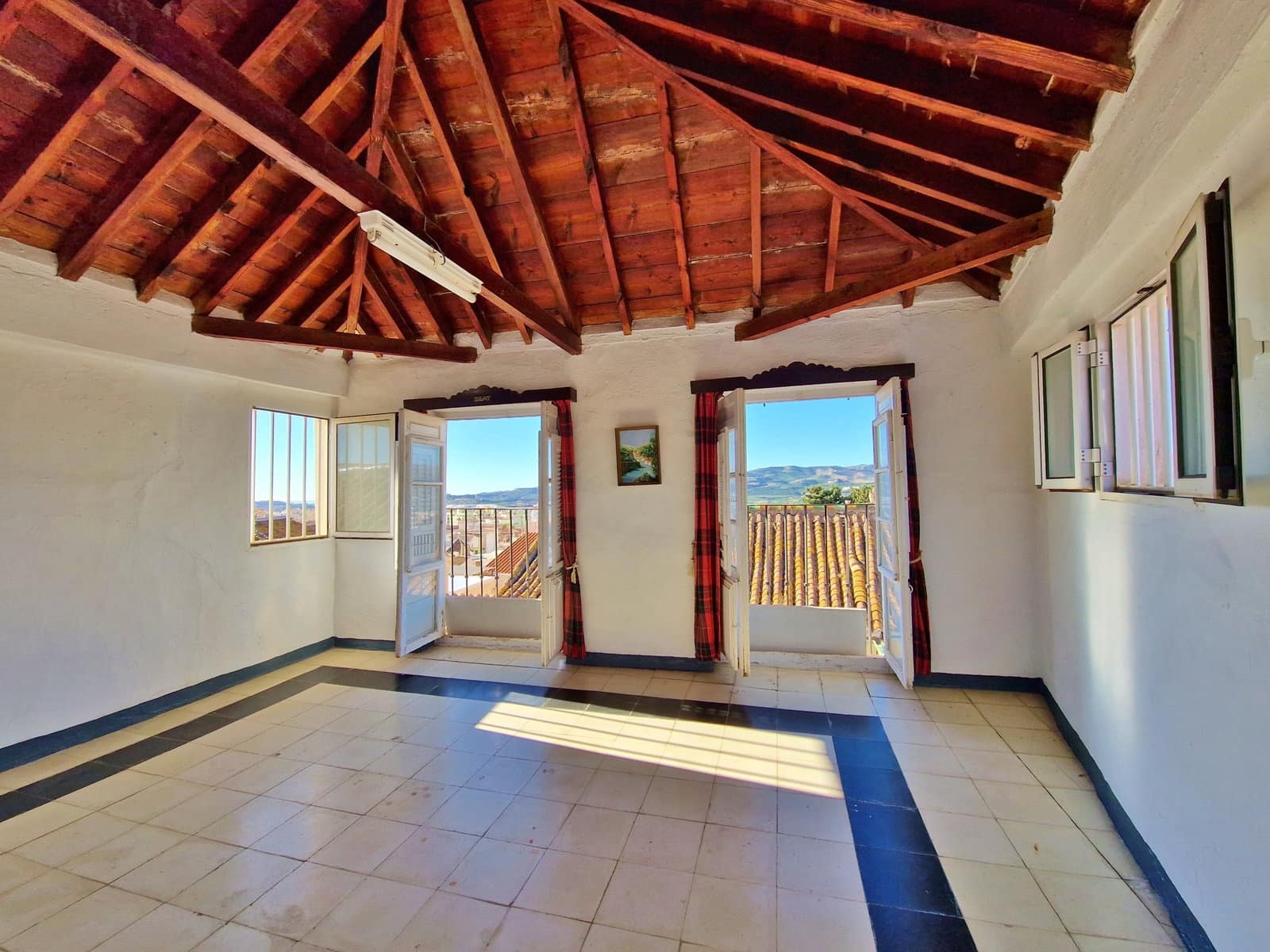 12 sypialnia Dom na sprzedaż w Velez-Malaga z basenem garażem - 1 050 000 € (Ref: 7297165)