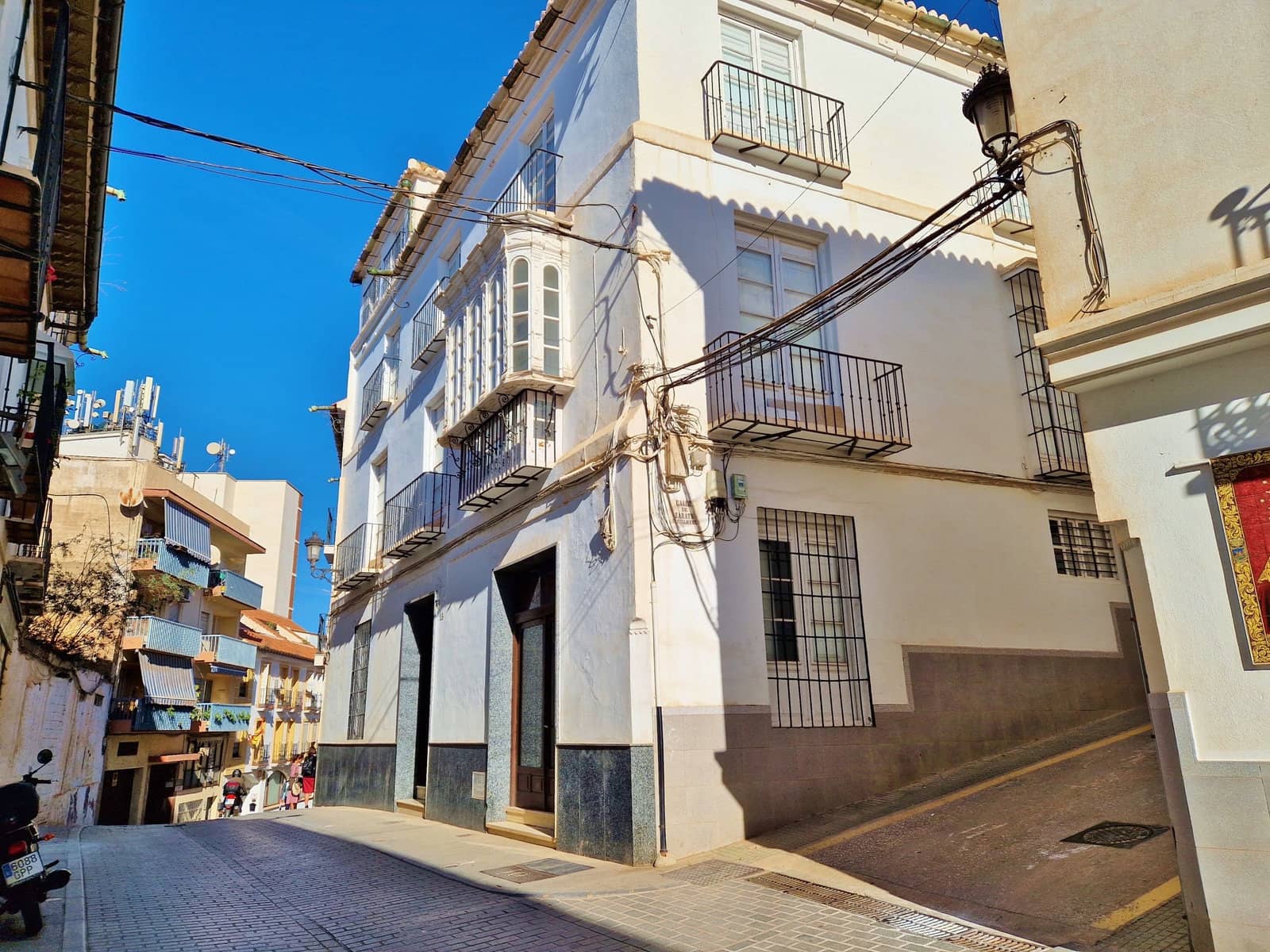 12 sypialnia Dom na sprzedaż w Velez-Malaga z basenem garażem - 1 050 000 € (Ref: 7297165)