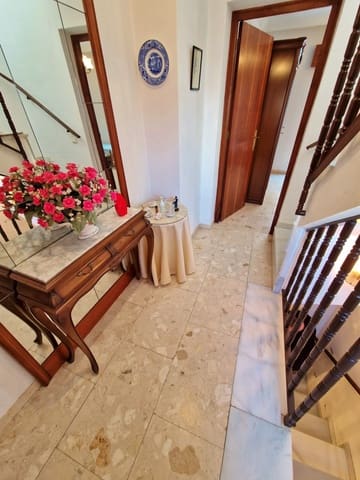 2 makuuhuone Omakotitalo myytävänä paikassa Benamargosa - 82 000 € (Ref: 7602429)