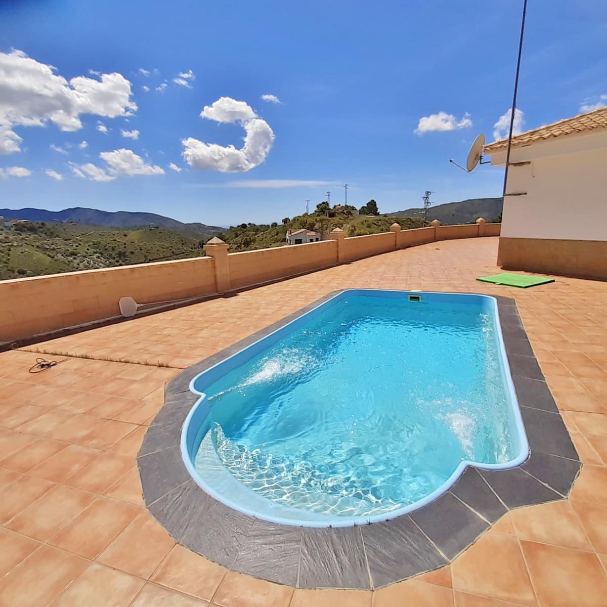 3 soverom Finca/Herregård til salgs i Canillas de Aceituno med svømmebasseng garasje - € 299 000 (Ref: 7602431)