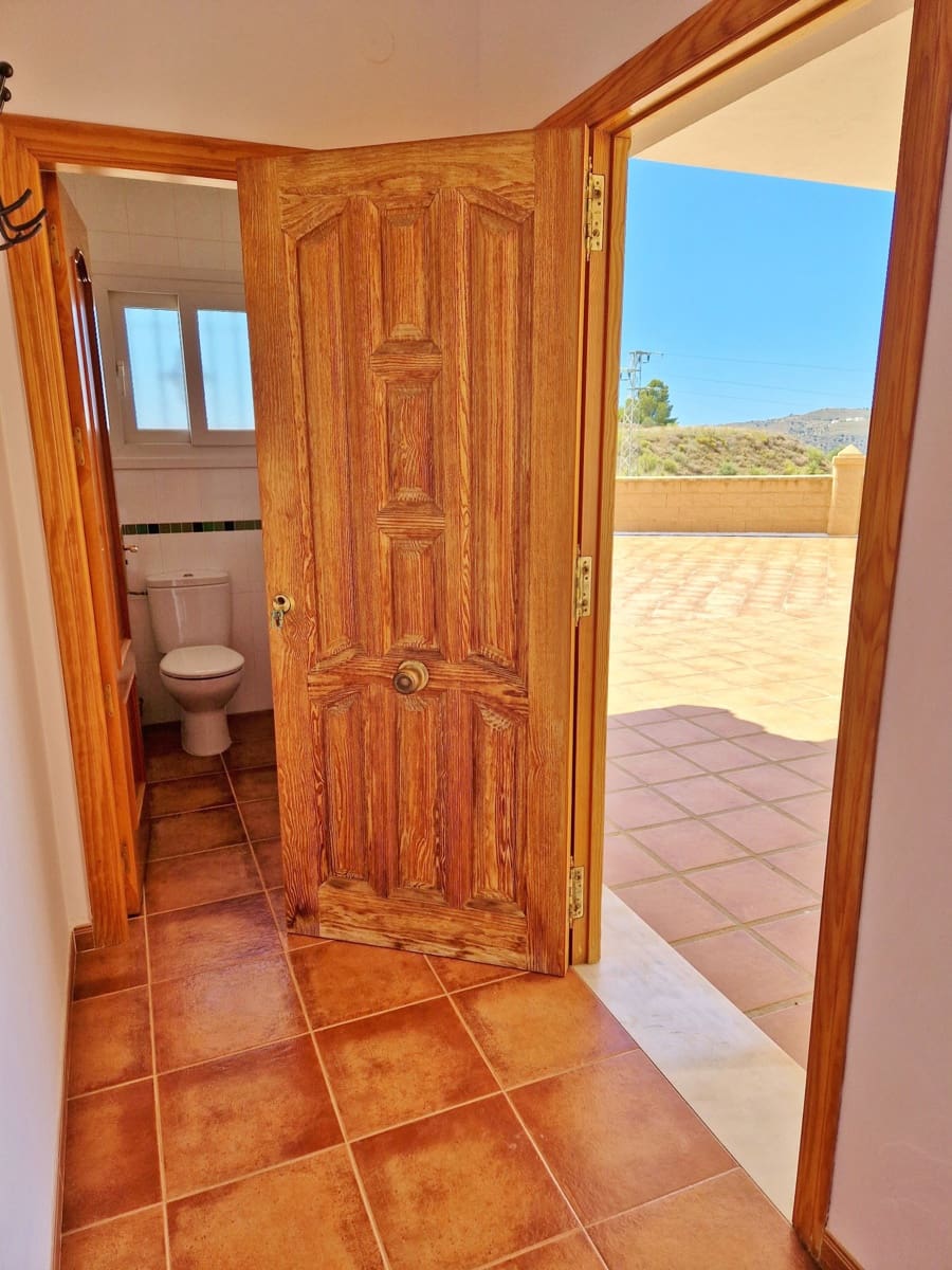 3 sypialnia Finka/Dom wiejski na sprzedaż w Canillas de Aceituno z basenem garażem - 299 000 € (Ref: 7602431)