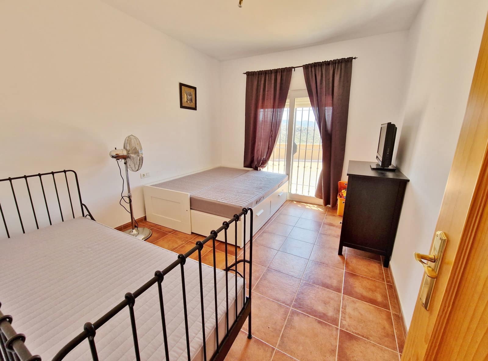 3 sypialnia Finka/Dom wiejski na sprzedaż w Canillas de Aceituno z basenem garażem - 299 000 € (Ref: 7602431)