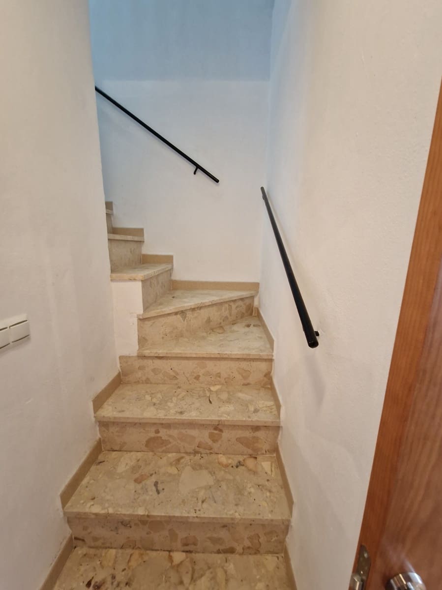 5 slaapkamer Huis te koop in Vinuela - € 179.000 (Ref: 7657256)