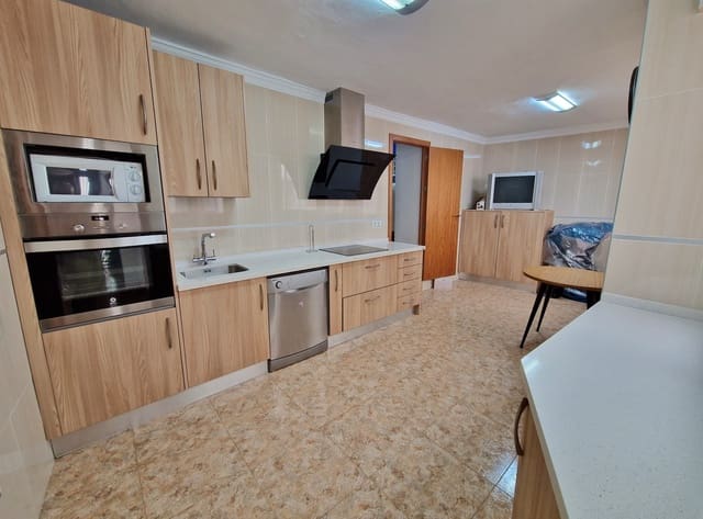 5 soveværelse Byhus til salg i Viñuela - € 179.000 (Ref: 7657256)